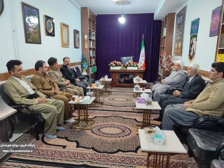 دیدار روسای نهادهای فرهنگی شهرستان روانسر با امام جمعه روانسر